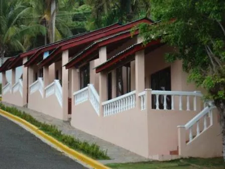 מלון Punta Balandra Tambora Beach Suites